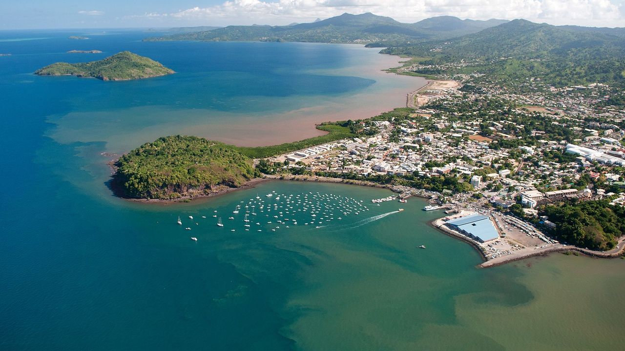 Fransa’nın Nüfusu Müslüman Olan Sömürge Adası: Mayotte