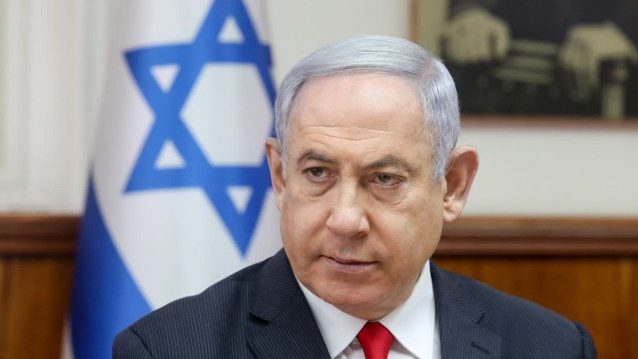 Başı Sıkışan Siyasetçiler Hep Bunu Yapıyor