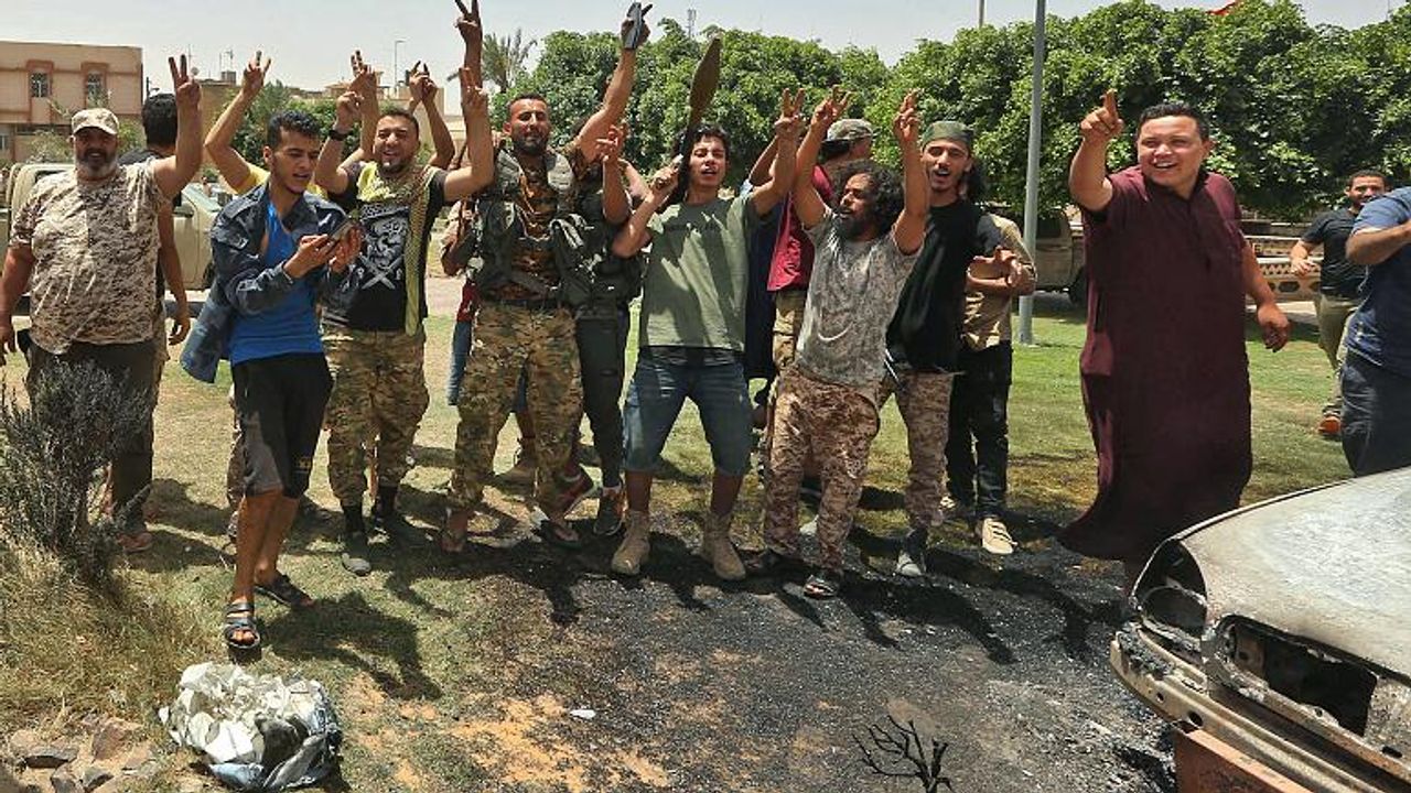 Libya'da Hükümet Güçleri Terhune ve Beni Velid'te Kontrolü Sağladı