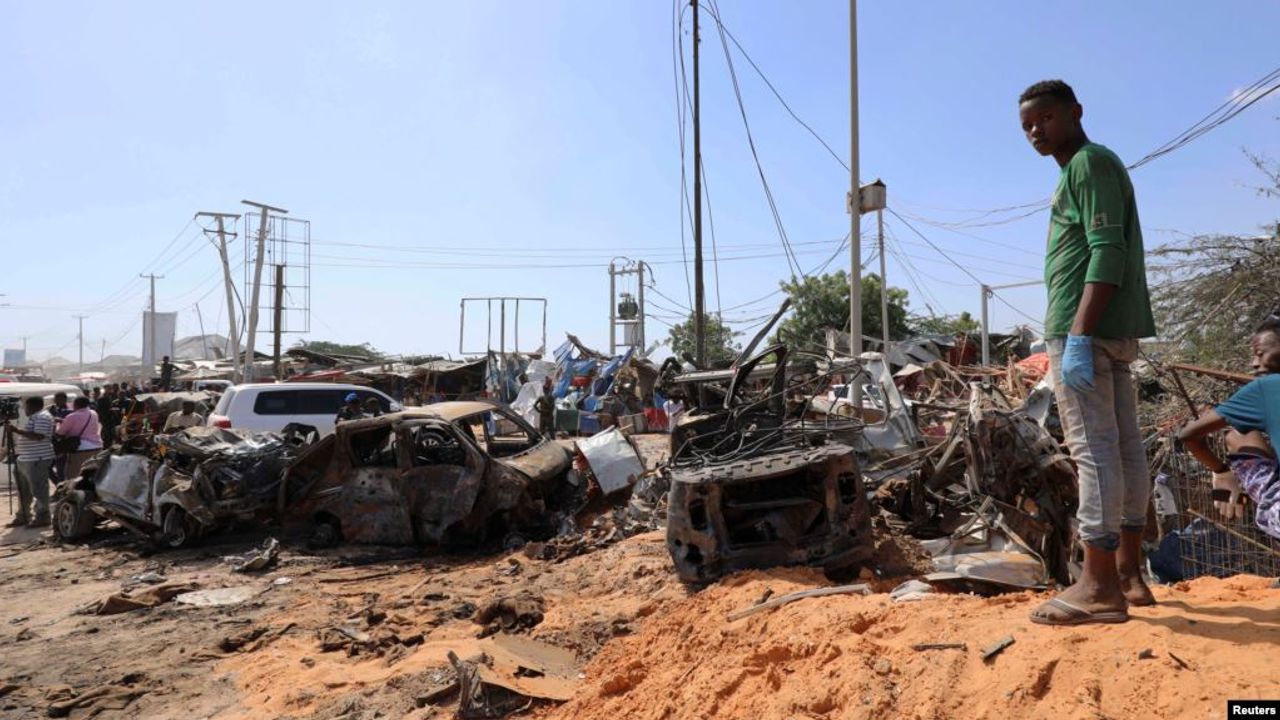 Somali'de İki Ayrı Bombalı Saldırı