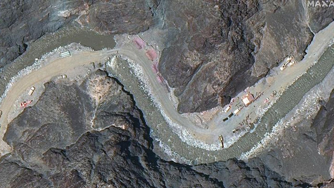 Hindistan, Çin Sınırına Füze Savunma Sistemi Konuşlandırdı