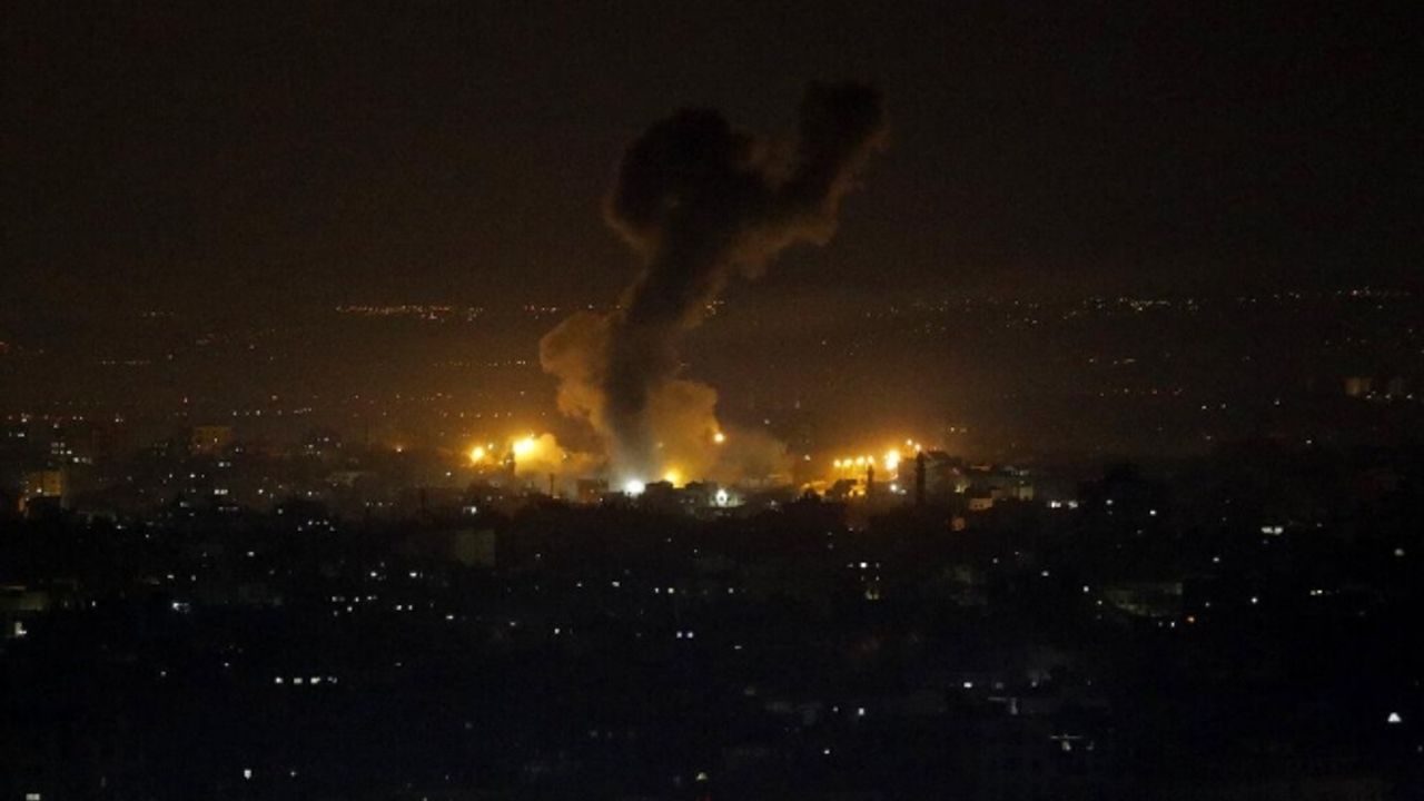 SOHR: İsrail'in Suriye'de Düzenlediği Saldırıda İran Yanlısı Milisler Öldü