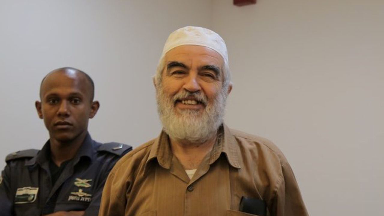 İsrail İşgal Mahkemesi Şeyh Raid Salah’ı 28 Ay Hapse Çarptırdı