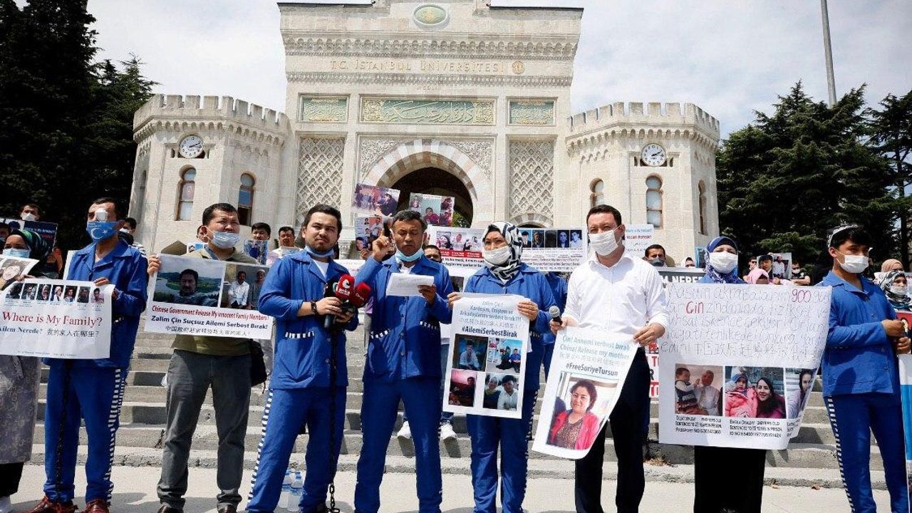 Doğu Türkistan’daki Çin Zulmü İstanbul’da Protesto Edildi