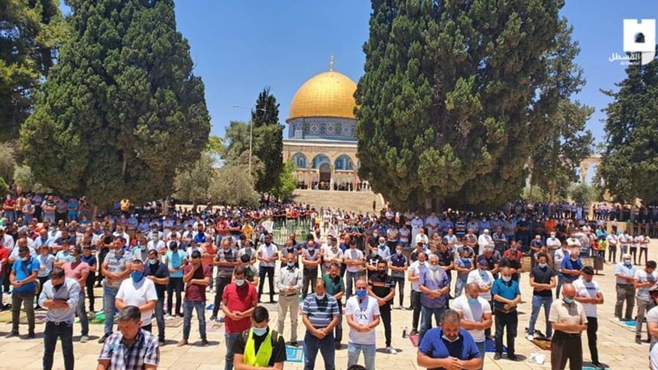 Bayramda Filistinlilerden Mescid-i Aksa'ya Ziyaretçi Kafileleri