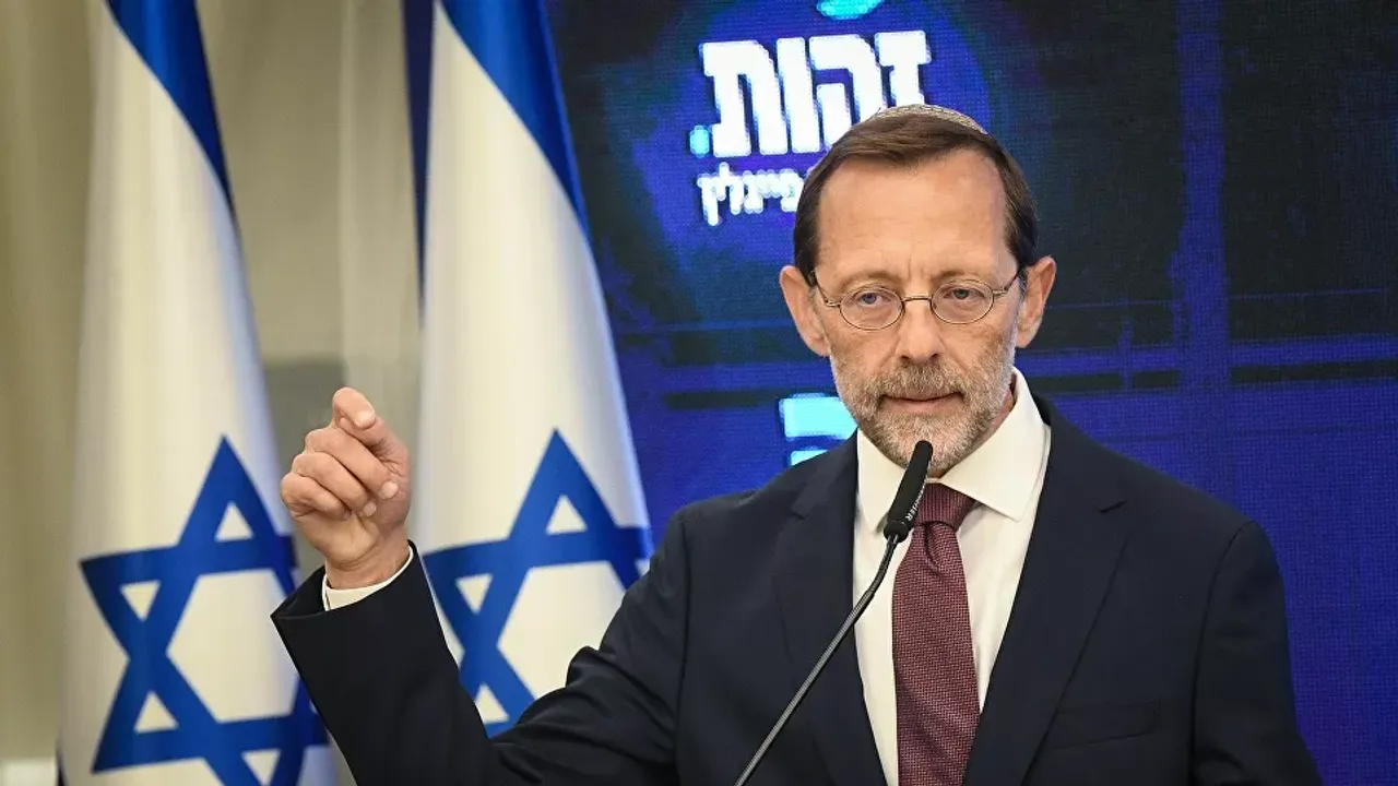 İsrailli Feiglin: Lübnan'da Muhteşem Bir Havai Fişek Gösterisi Seyrettik