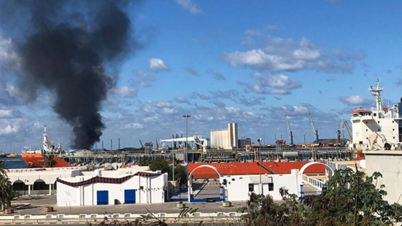 Hafter Milisleri, Trablus Limanını Vurdu