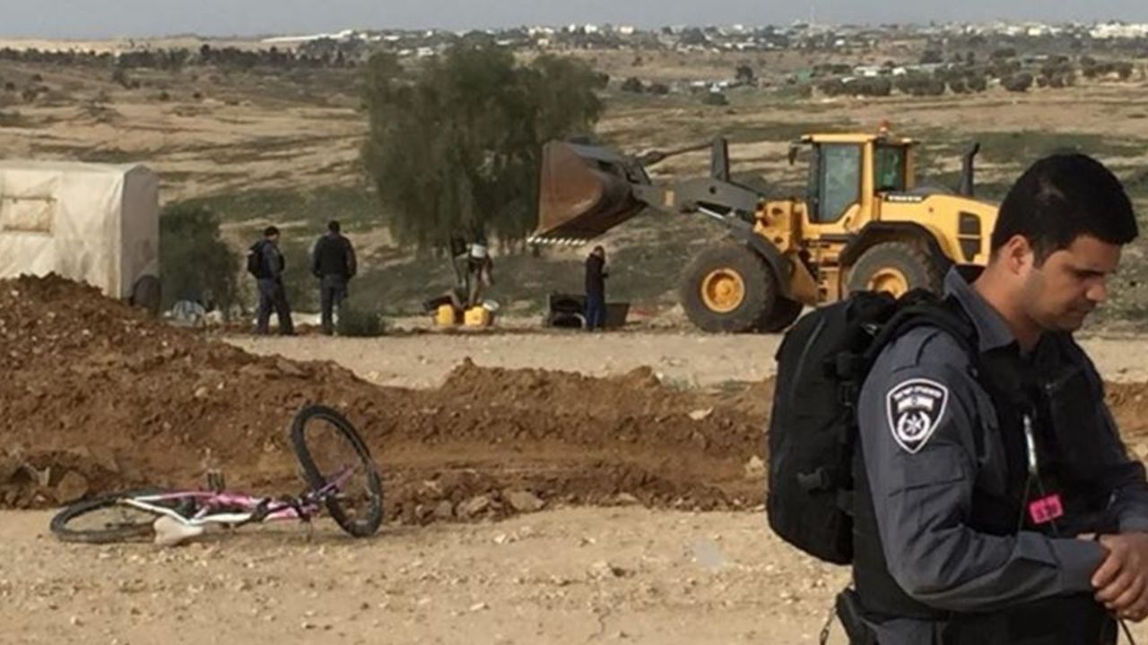 İsrail, Filistin Köyünü 177'nci Kez Yıktı