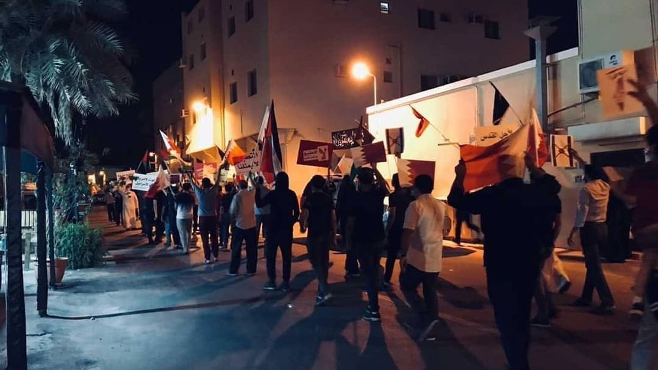 Bahreyn Halkı, İsrail İle Normalleşmeye Karşı Yürüdü