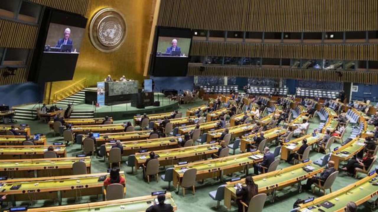 BM Genel Kurulu'nda "Soğuk Savaş"