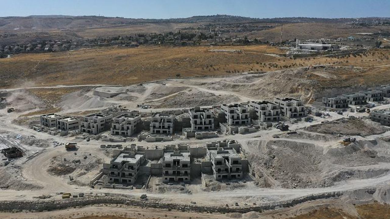 İsrail, İşgal Altındaki Batı Şeria'da 2 Bini Aşkın Yeni Konutun İnşasına Onay Verdi