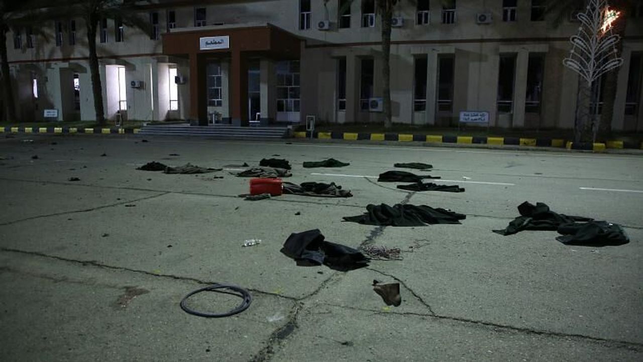 Hafter Güçleri Trablus'ta Askeri Okulu Vurdu: En Az 30 Ölü Var