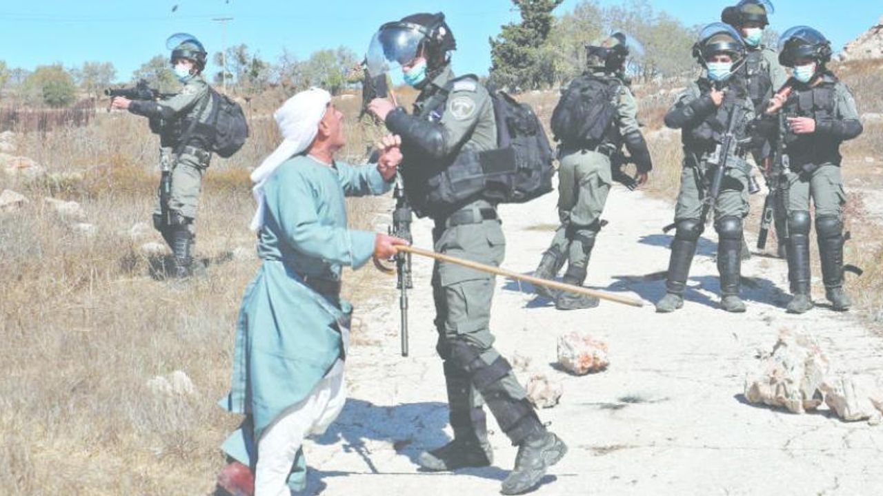 İlk Kez Bir Filistinli, Bir Yahudi İşgalci Yerleşimciden Tazminat Talep Etti