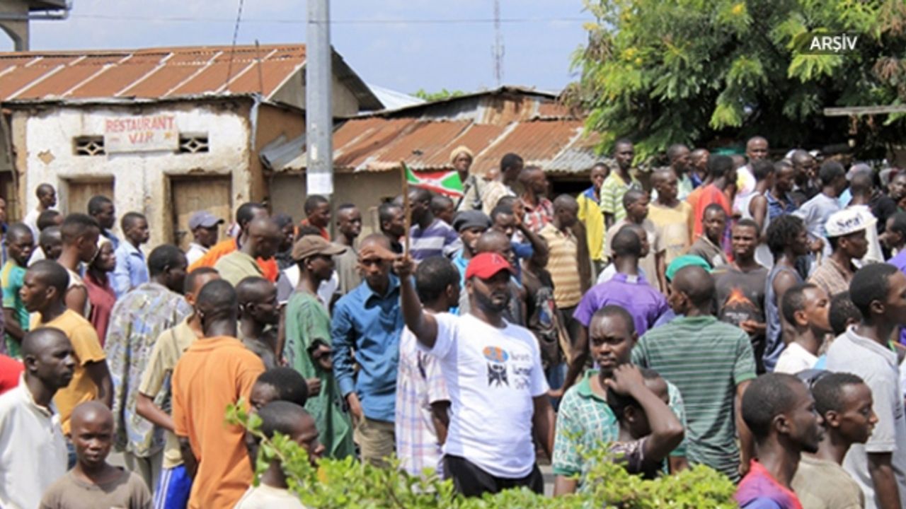 Burundi'de Fransız Medyası Karşıtı Protesto
