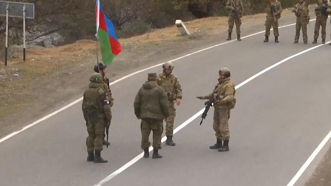 Azerbaycan Meclisi: "Fransa Minsk Eş Başkanlığından Çekilsin"