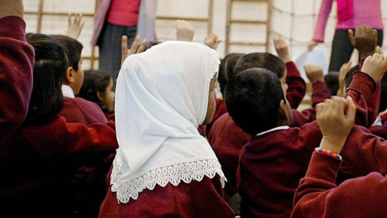 Avusturya'nın Irkçı Tutumuna Mahkeme Karşı Koydu: Başörtüsü Yasağın Kaldırılsın