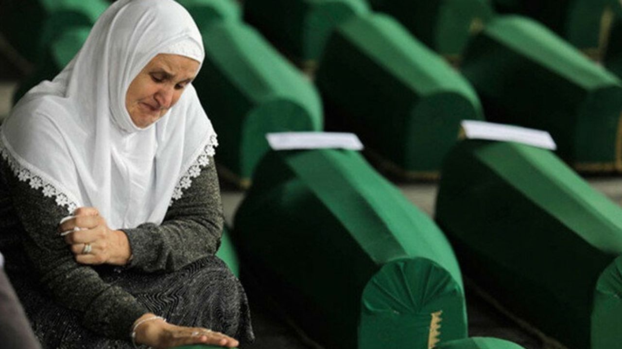 Srebrenitsa'da Görev Yapan Hollanda Askerlerine 5 bin Euro'luk Ödeme