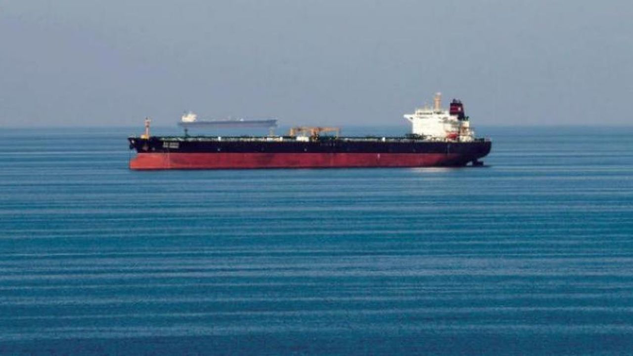 WSJ: İsrail, 10'u Aşkın İran Gemisini Suriye'ye Giderken Vurdu