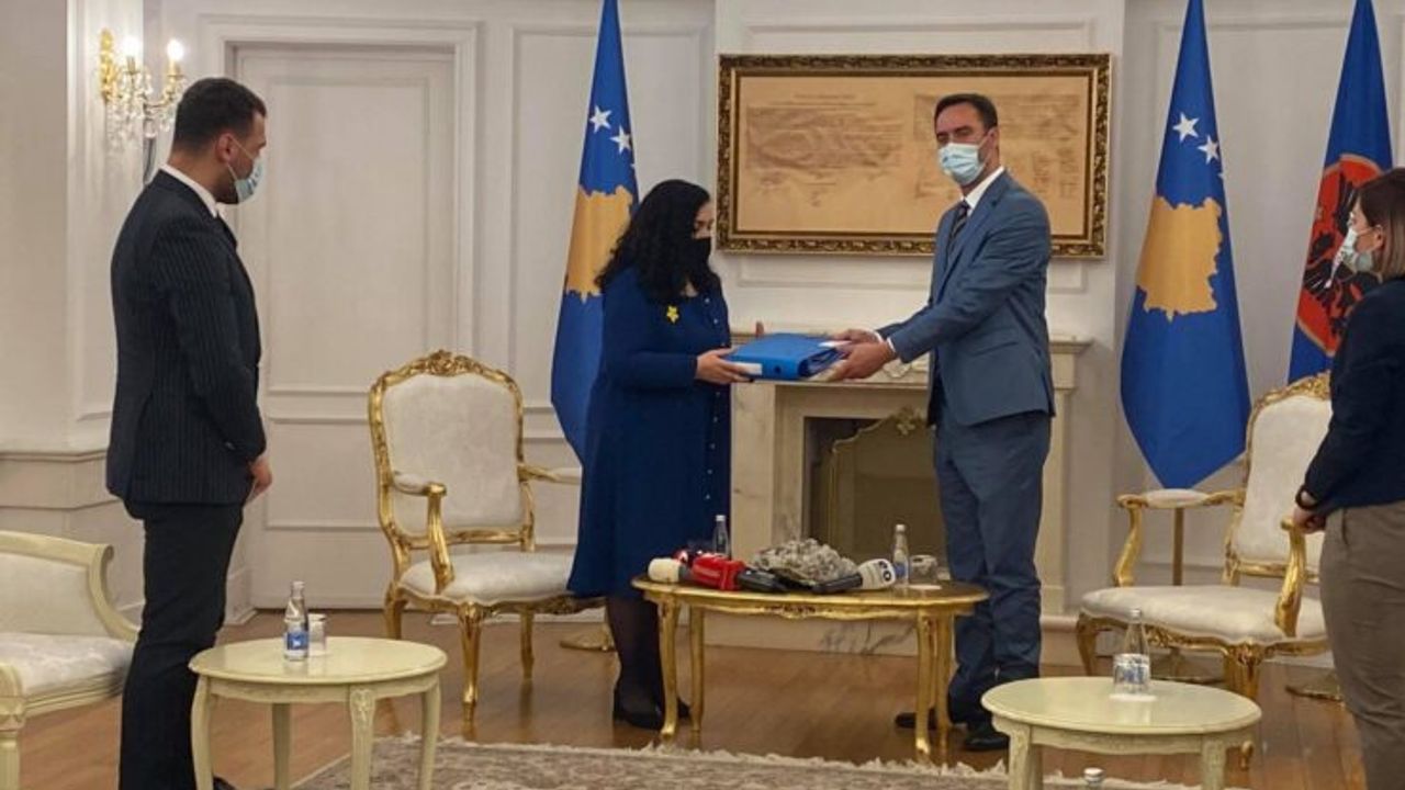 Kosova’nın Yeni Cumhurbaşkan Vjosa Osmani, Görevini Resmen Devraldı