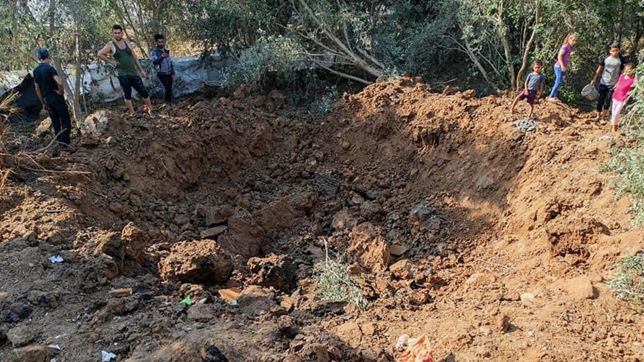 İsrail Yine Abluka Altındaki Gazze'ye Saldırdı