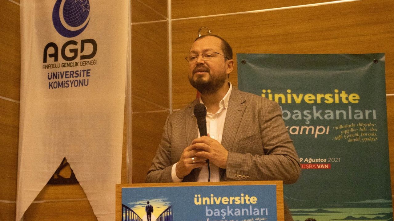 Salih Turhan: İslamofobinin Temelleri 11 Eylül'de Atıldı