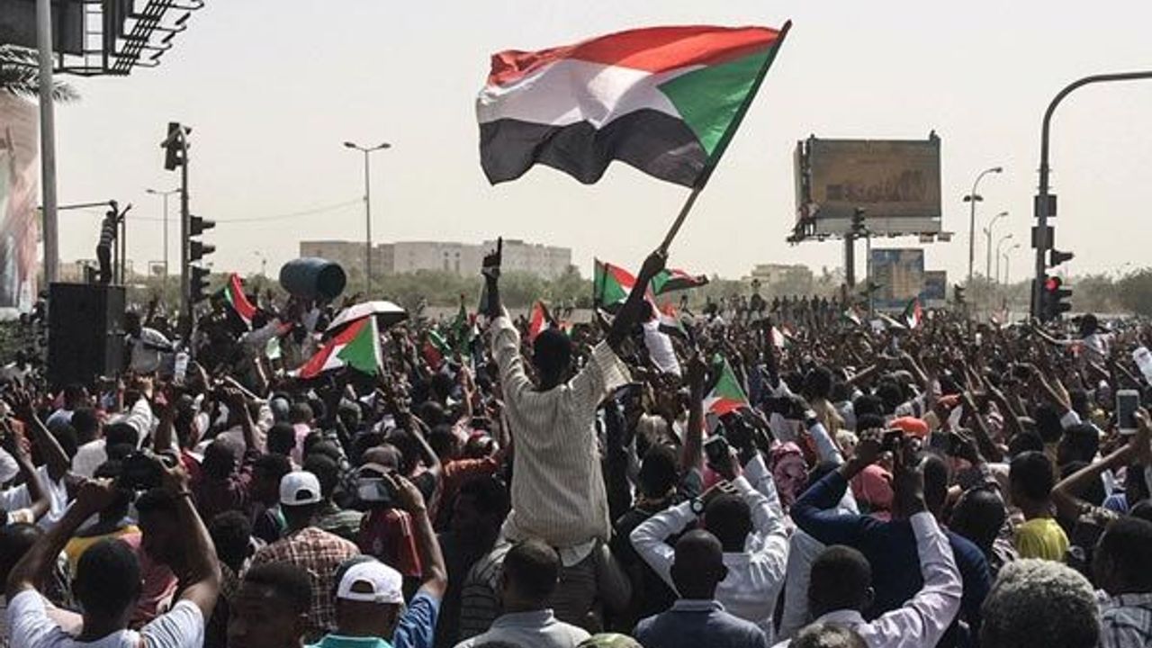 Sudan'da Muhalefetten Sivil İtaatsizlik Çağrısı