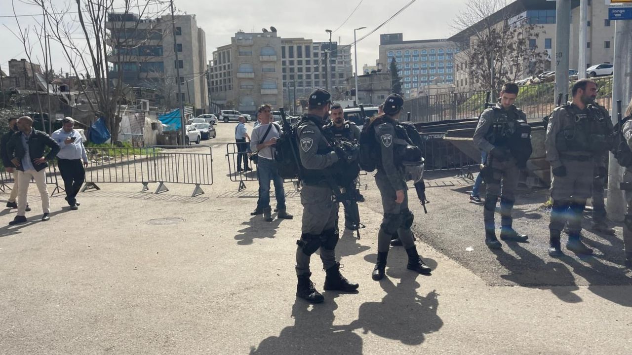 İşgal Mahkemesi Şeyh Cerrah'taki Salim Ailesinin Evini Tahliye Kararını Askıya Aldı