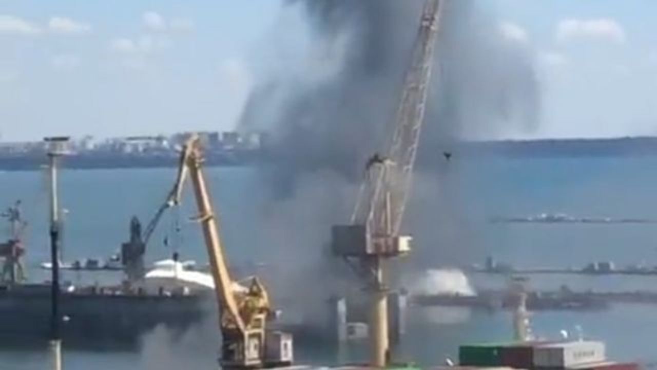 Rusya Odessa Limanına Yönelik Füze Saldırısını Üstlendi