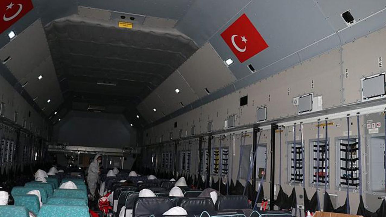 Çin'de Bulunan Türk Vatandaşları Tahliye Edildi