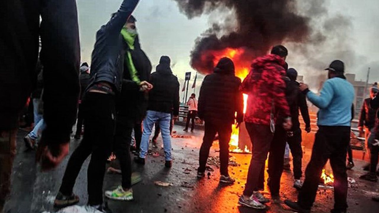 İran'da Gösterilerle İlgili 79 Kişi Gözaltına Alındı