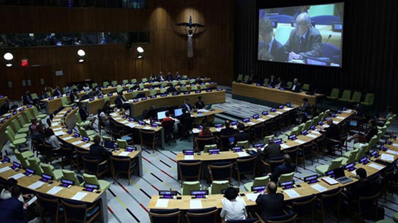 BM Filistinli Mültecilere Yardım Kuruluşu'nun Görev Süresi 3 Yıl Uzatıldı