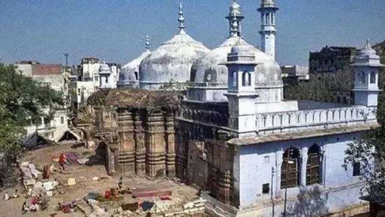 Cami Yıktı, Müslüman Oldu: 90 Cami İnşa Etti