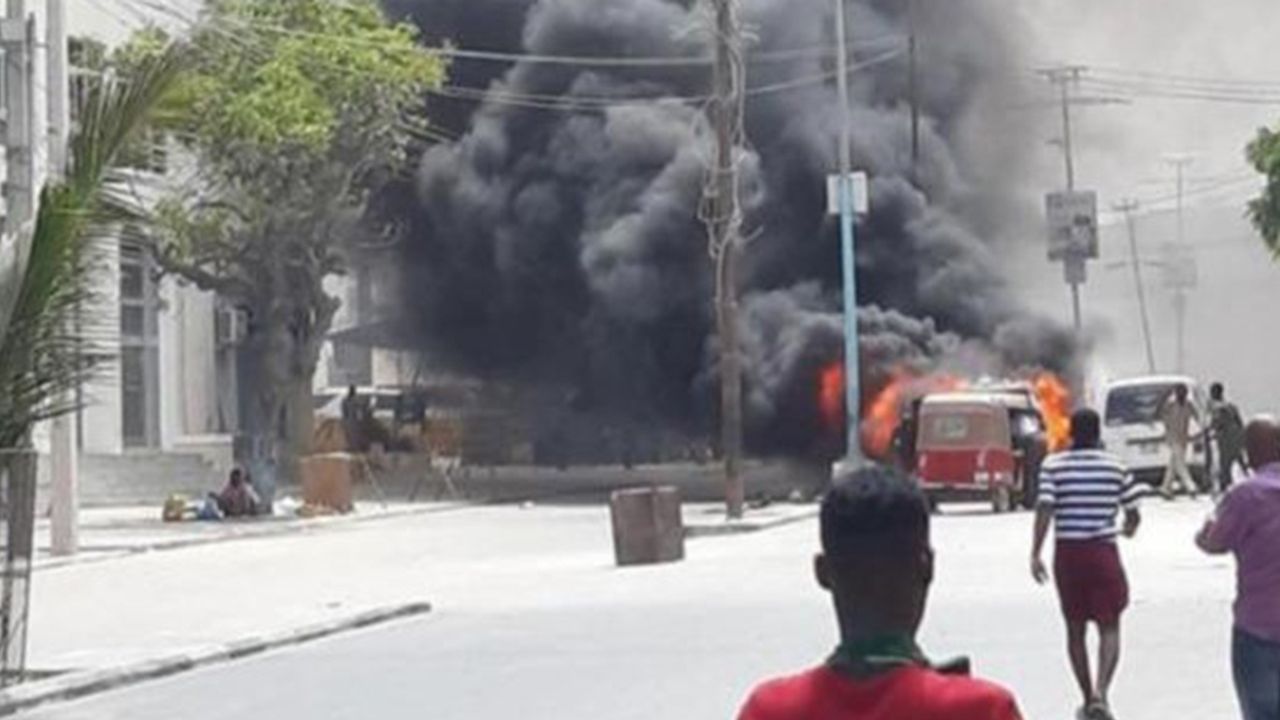 Somali’nin Başkenti Mogadişu’da Yine Patlama Meydana Geldi