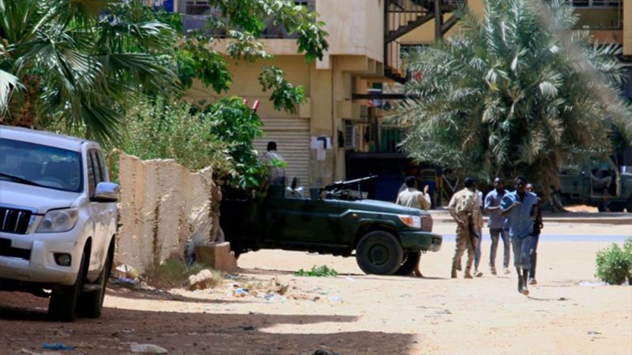 Sudan'daki Çatışmalar 3. Gününde: 'Yaklaşık 100 Sivil Öldü, 1100 Kişi Yaralandı