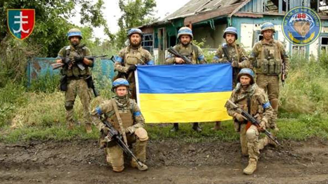 Ukrayna: Karşı Taarruz Sürüyor, Rusya: Geri Püskürtüyoruz