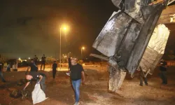 İsrail Suriye'ye Saldırdı; Suriye Uçaksavarı İsrail Üzerinde Patladı