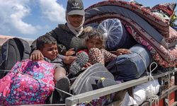 UNRWA: İşgalcilerin Saldırıları Yüzünden 1 Milyon Kişi Refah'tan Göç Etmeye Zorlandı
