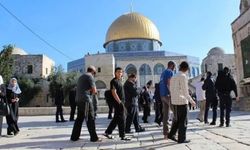 Yahudi İşgalciler Mescid-i Aksa’ya Baskın Düzenledi