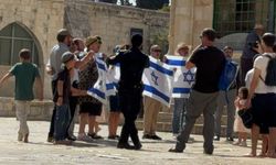 Vakıflar Bakanlığı İşgal Rejiminin Geniş Çaplı İhlallerini Dile Getiren Aylık Raporunu Yayınladı