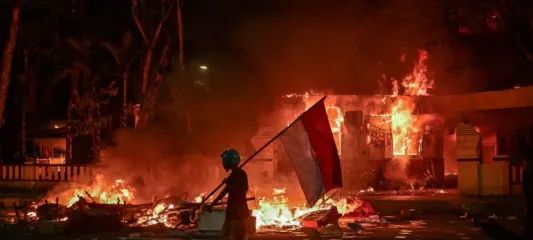 Endonezya’da Hükümet Karşıtı Protestolar Neden Yaşanıyor?