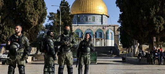 İşgal Güçleri Mescid-i Aksa’yı Kapalı Tutmaya Devam Ediyor