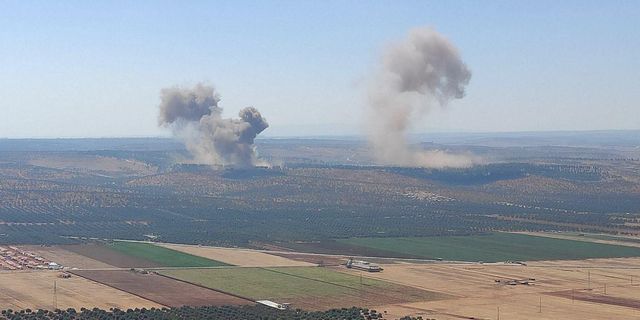 Rus Savaş Uçakları İdlib'i Bombalıyor
