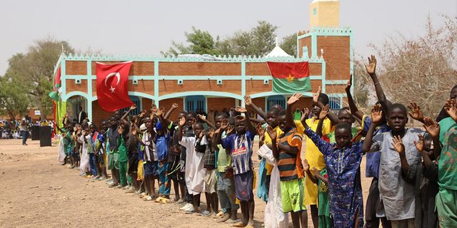 İDDEF'ten Burkina Faso'ya Eğitim ve Kalkınma Çıkarması