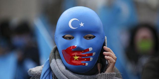 Doğu Türkistan'da Uygur Türkü 2 Eski Yönetici İdam Cezasına Çarptırıldı