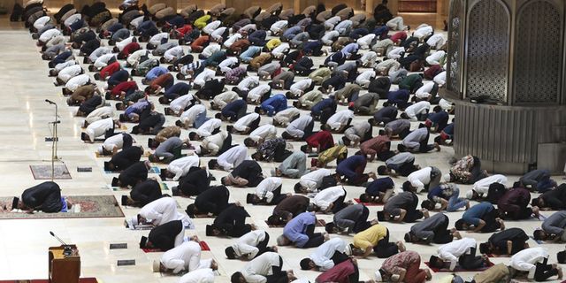 İslam Dünyasında Ramazan Ayının Heyecanı Yaşanıyor