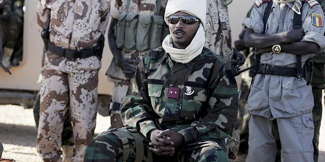 Çad'da Öldürülen Cumhurbaşkanı'nın Oğlu Askeri Geçiş Konseyi Kurarak Başına Geçti