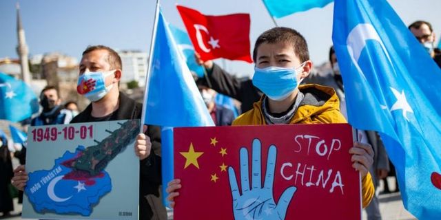 Çin, Doğu Türkistan'da İnsanlığa Karşı Suç İşliyor