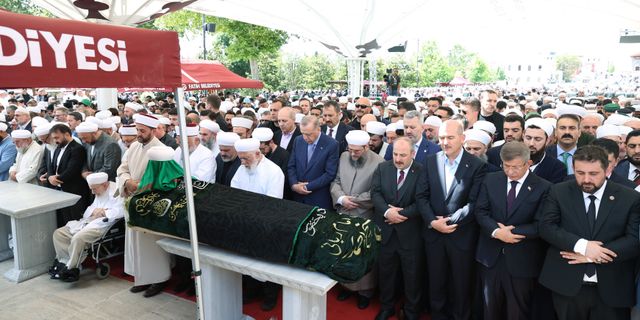 Mahmut Efendi Hazretleri Hakk'a Uğurlandı
