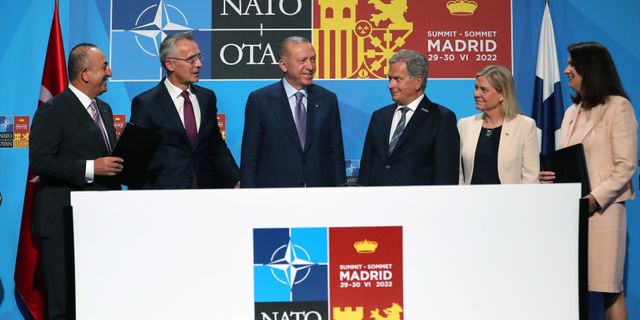 Türkiye, İsveç ve Finlandiya Memorandum İmzaladı: NATO İki Ülkeyi Davet Etti
