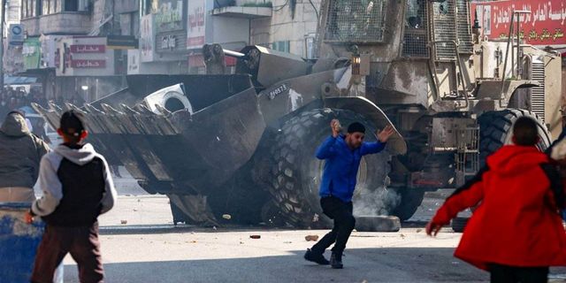 İşgalci İsrail Kanlı Baskınla Cenin'de 9 Filistinliyi Şehit Etti